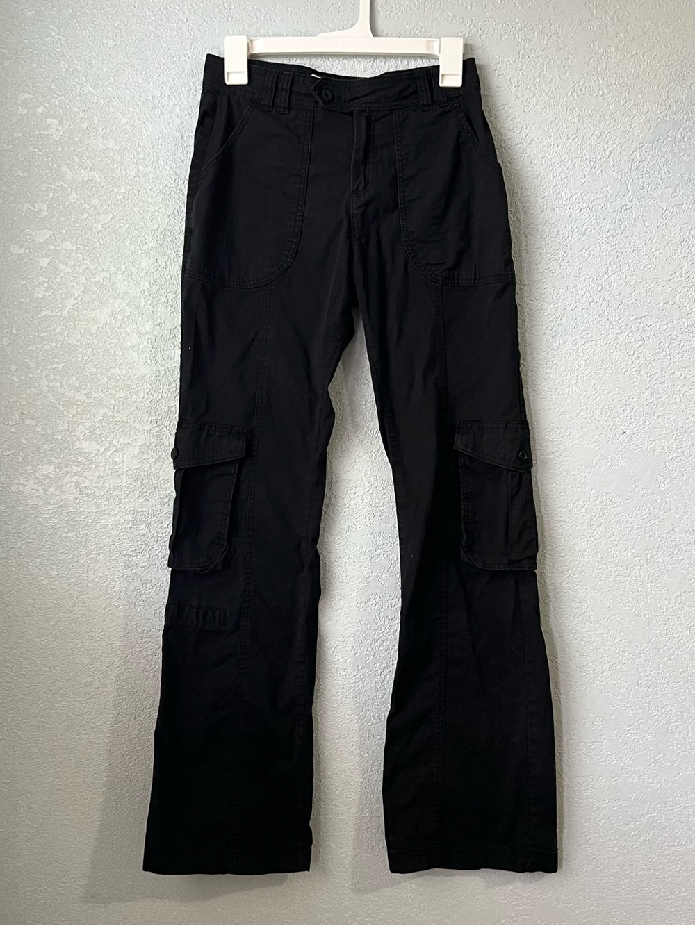 Black Cargo Pants Women’s Size 6 Utility Pocket Straight Leg Y2K Style